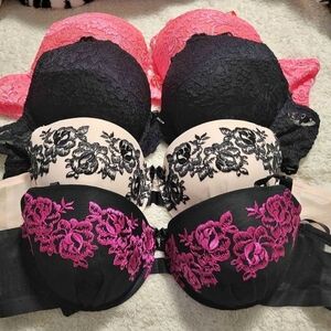 Smart & Sexy Lace Embroidered Bra Set - Black, Pink, Cream